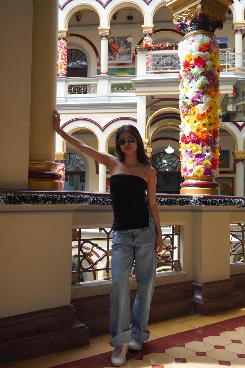 Citlali Martinez en campaña fashion para boutique y negocio local